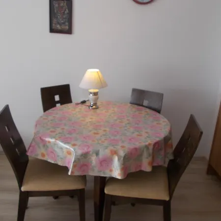 Rodina 2 דירה